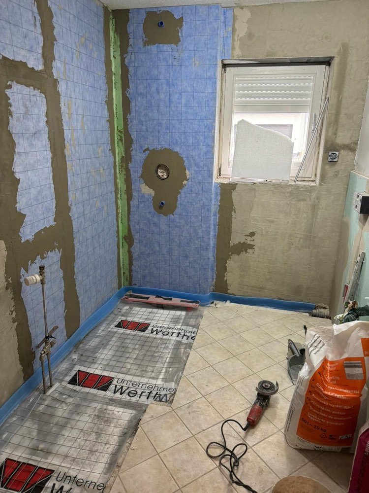 Dusche während der Abdichtung